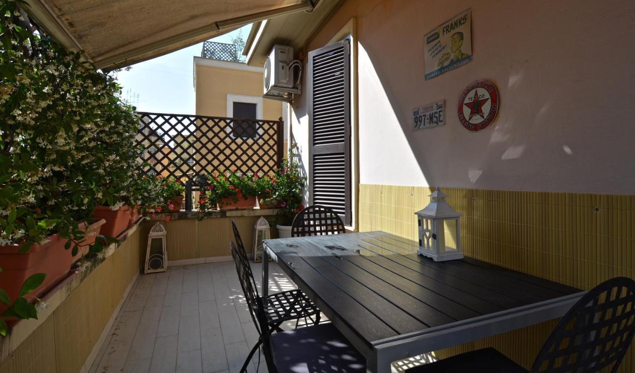 Penthouse Apartment With Terrace Close To Vatican Рим Екстер'єр фото
