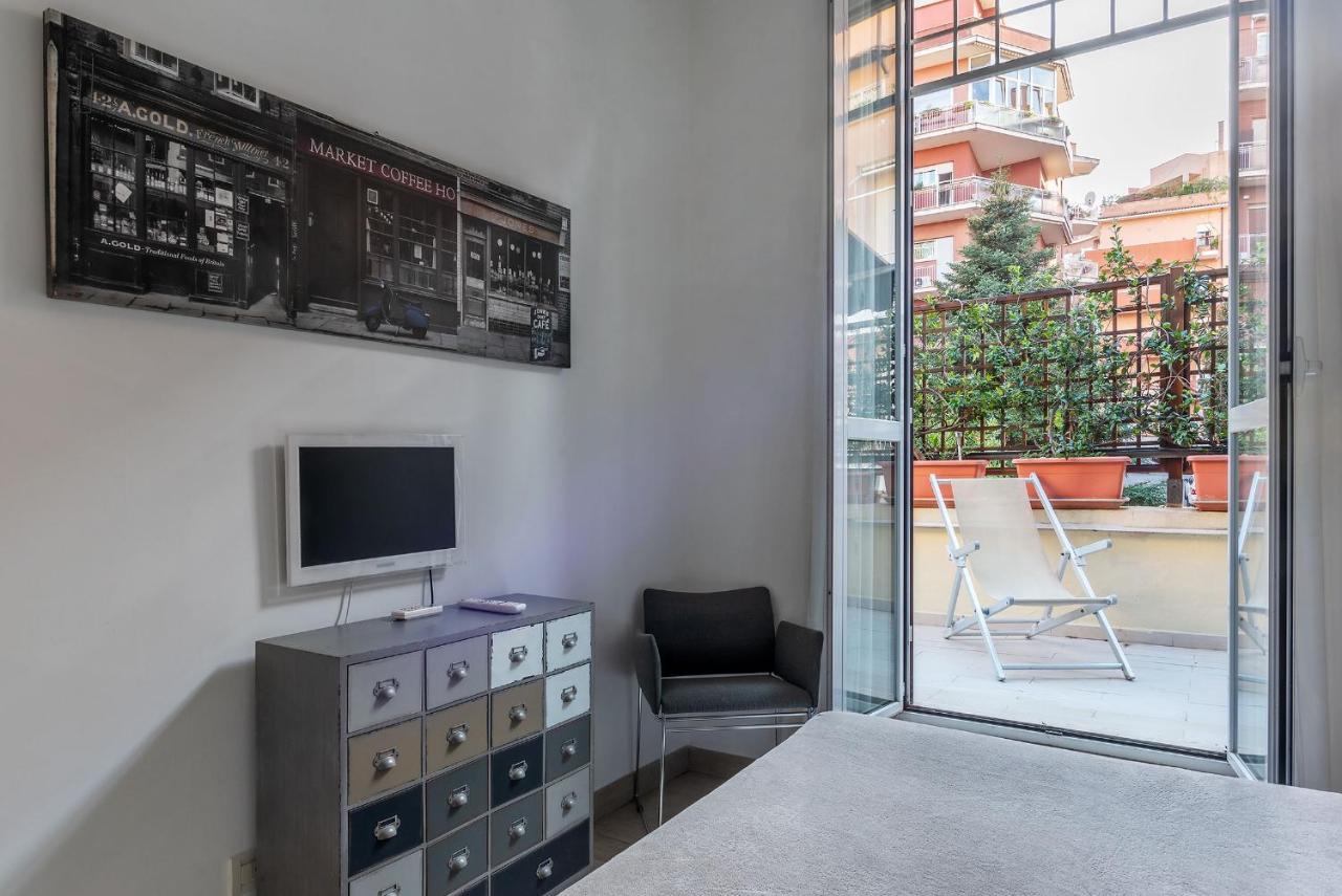 Penthouse Apartment With Terrace Close To Vatican Рим Екстер'єр фото